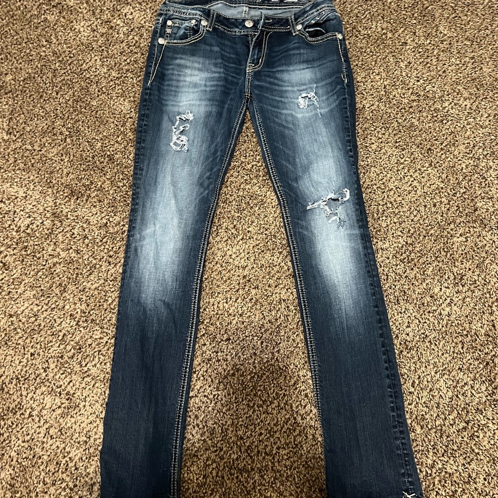 Jeans - Picture 2 of 4